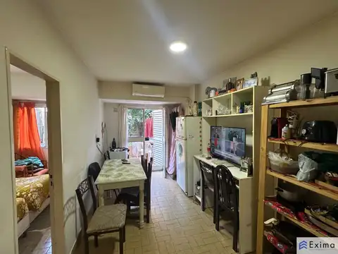 Departamento 1 dormitorio con patio en Echesortu