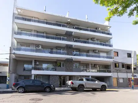 Depto. 3 Dormitorios con Terraza de Uso Exclusivo