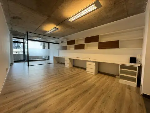 Oficina en Alquiler en Colegiales, USD 700