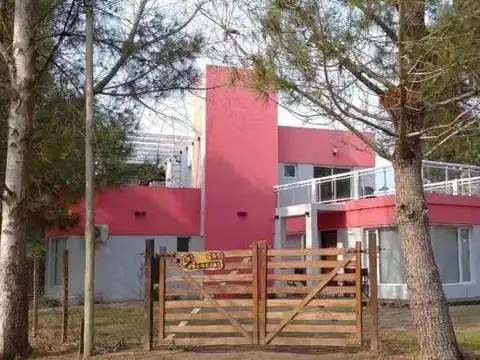 Los Sauces e/ Los Aromos  y Álamos de Primavera