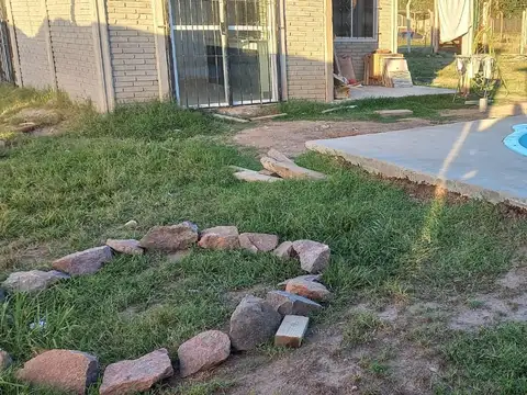 Casa 3 ambientes con 1 baño