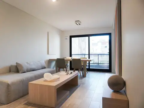 Venta departamento 2 dormitorios al frente. Centro