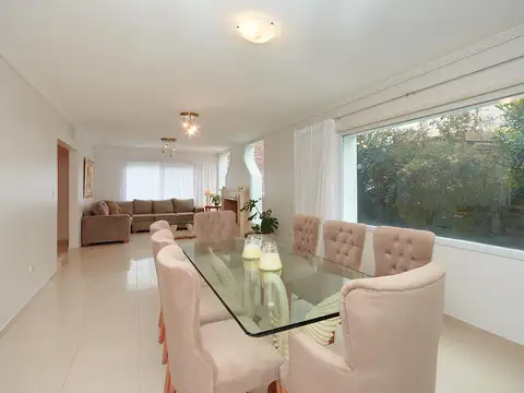 Casa en Alquiler al Este