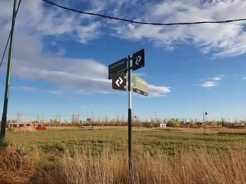 Terreno en Venta en General Fernandez Oro, USD 28.000