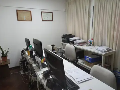 EXCELENTE OFICINA CENTRICA