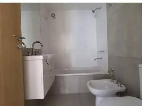 Departamento en Venta en Fisherton, USD 195.000