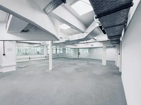 Oficina en Alquiler al Norte