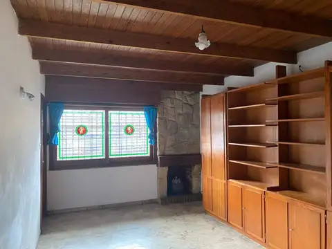 CASA 4 AMB EN VENTA EN SAN ANDRÉS JARDÍN PARRILLA