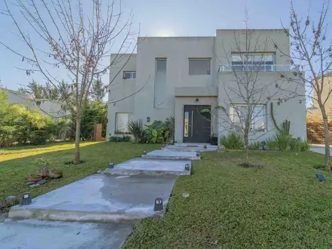 Casa en Venta en San Gabriel, USD 328.000