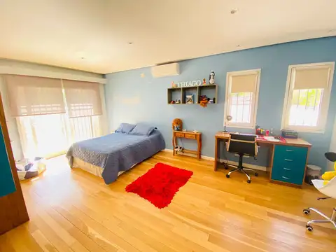 Casa - Barrio Parque Leloir