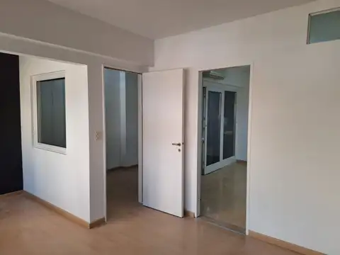 Oficina en Venta 31 años