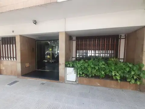 Depto 4 amb c/bcón al Fte en alquiler en Belgrano