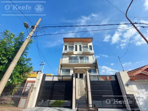 DEPARTAMENTO EN ALQUILER 4 AMBIENTES EN QUILMES CON COCHERA, (TRIPLEX) INMEJORABLE