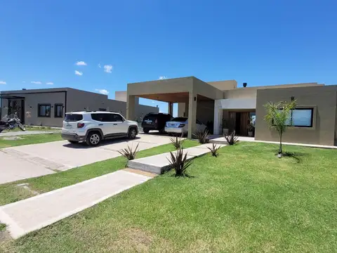 El ENSUEÑO , CALLE La pista 1015,  Ing. Maschwitz, Escobar