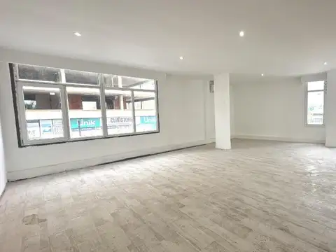 Alquiler Oficina Departamento c/ cochera 1ºP en Delta Center