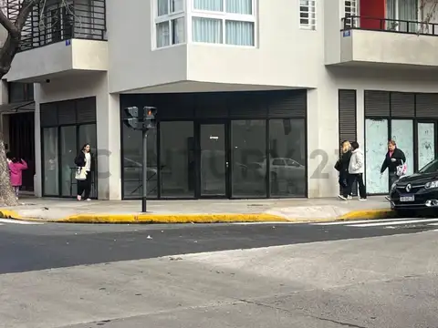 Local en Alquiler en Recoleta, USD 1.500