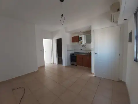 DEPARTAMENTO 3º PISO AL FRENTE POR ASCENSOR. VILLA SARMIENTO