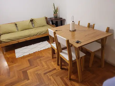 MONTAÑESES 2000, Piso 4