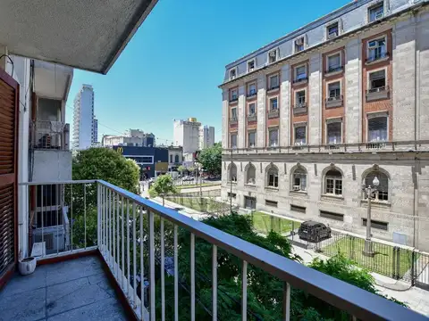 Depto 2 dormi c/ lavadero y balcon Microcentro