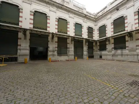 Oficina en Venta con 10 cocheras