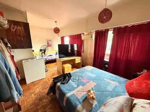 Depto Tipo Casa 5 ambientes con 2 baños