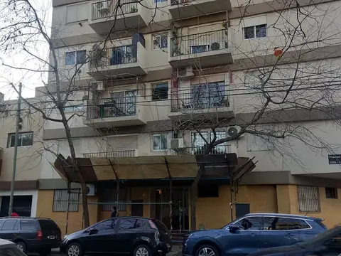 PALERMO, Monoamb. 27 m2, Apto Prof. P. Baja, frte. esquina,coc indep.