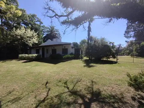 Casa 5 ambientes con 3 baños