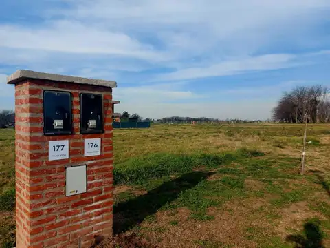 Av. Int. Remigio Lopez 400