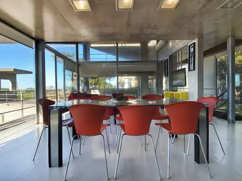 Casa en Alquiler - Zona Penélope / REF: 8828