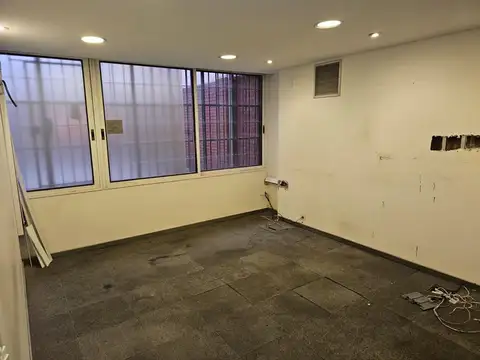Oficina en Alquiler con 1 cochera