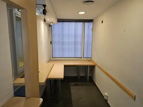 Oficina en alquiler en Microcentro 165 m2 con cochera