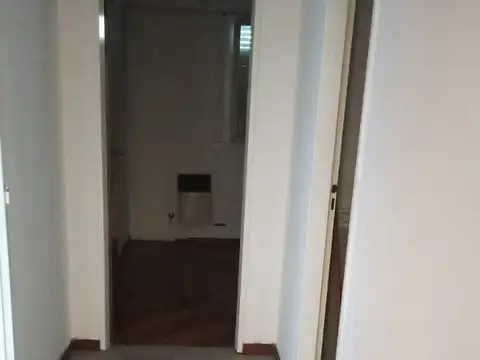 Depto Tipo Casa en Alquiler de 3 ambientes