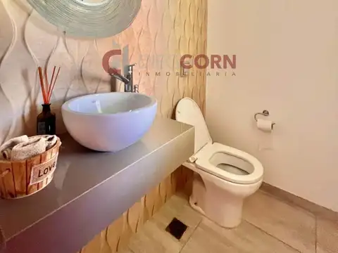 Venta Casa 6 AMB ubicación central, Terravista.