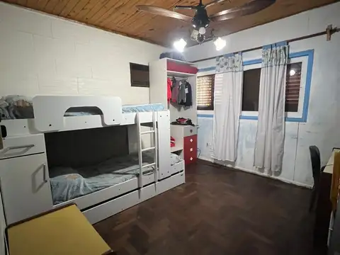 OPORTUNIDAD Venta de casa de 2 plantas