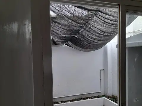 MONOAMBIENTE  INTERNO CON PATIO