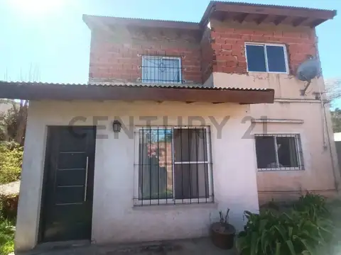 Casa 3 ambientes con 2 baños