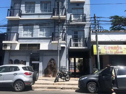 MONOAMBIENTE AL FRENTE PLANTA BAJA - 50 M PLAZA HURLINGHAM