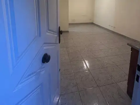 Av Roca 1000, Piso 3