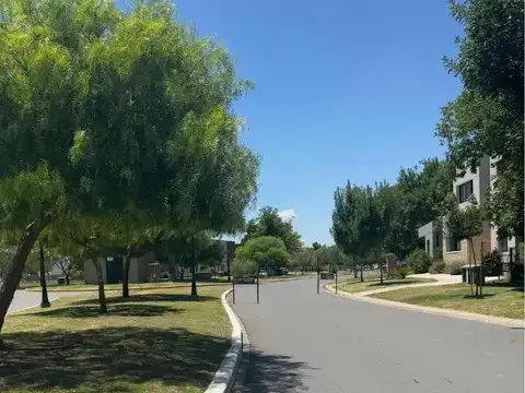 Terreno en Venta 21  mts Fondo