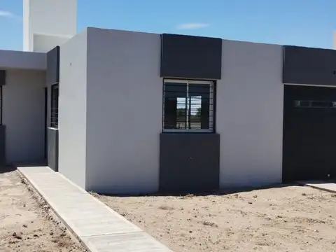 Alquiler casa 3 dormitorios  Colonia Tirolesa