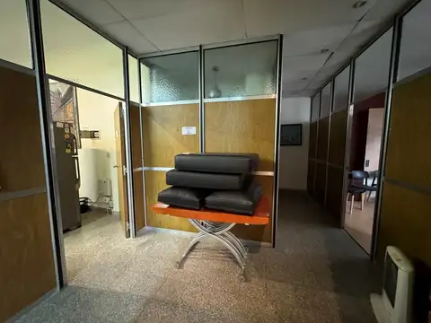 Oficina en Venta al Este