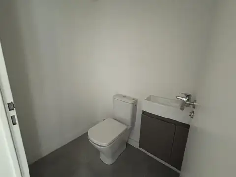 Oficina Monoambiente con 2 baños