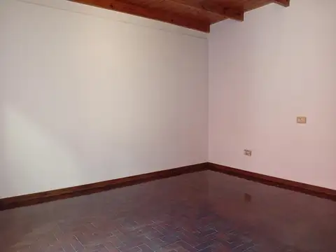 Depto Tipo Casa en Venta en Mataderos, USD 55.900