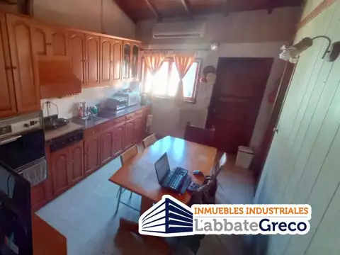 Galpon en Venta en Villa Lynch, USD 140.000