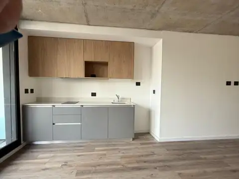 CHARCAS 5100, Piso 4