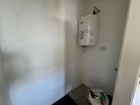 Oficina en Alquiler en Wilde, $ 850.000