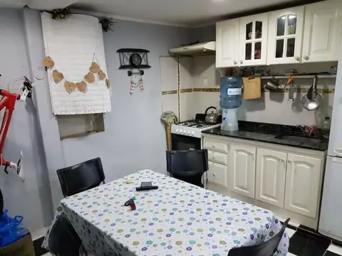 Depto Tipo Casa 3 ambientes con 1 baño