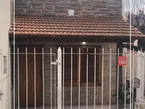 25 De Mayo  e/ Thompson y Belgrano