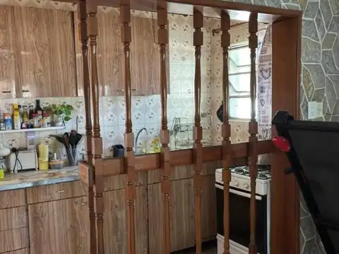 Casa 3 ambientes con 1 baño