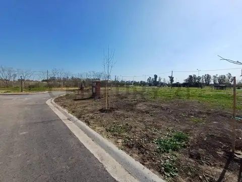 EXCELENTE LOTE EN VENTA EN BARRIO PRIVADO SANTA SOFIA EN PILAR DEL ESTE